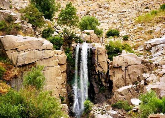 آبشار گنج نامه همدان 