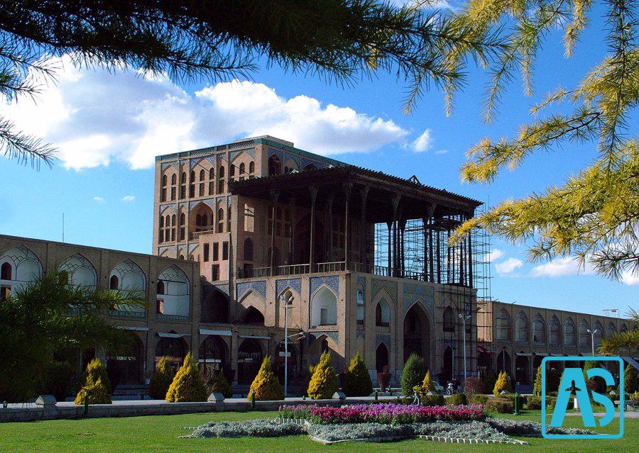 تاریخچه عالی قاپو