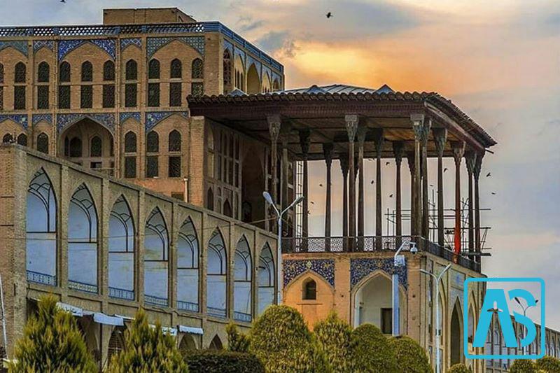 جاذبه های گردشگری اطراف عمارت عالی قاپو