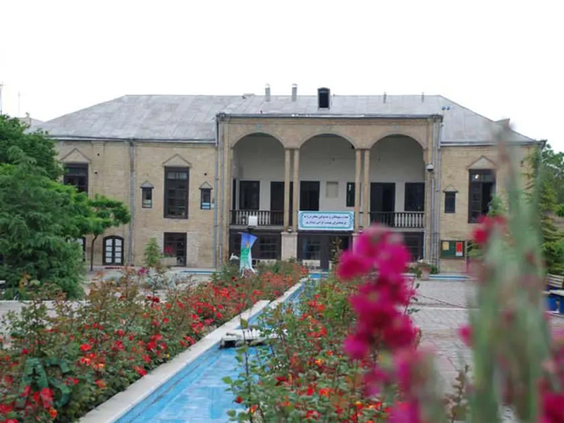 خانه کوزه کنانی کجاست؟