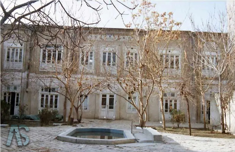 خانه پیشه وران در کجاست؟