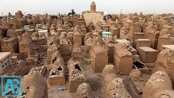 قبرستان وادی السلام
