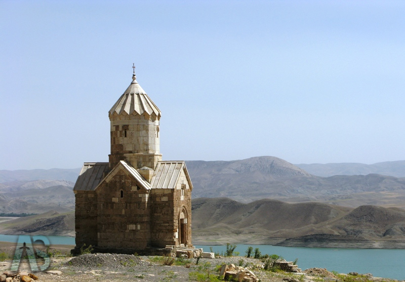 کلیسا زور زور ماکو