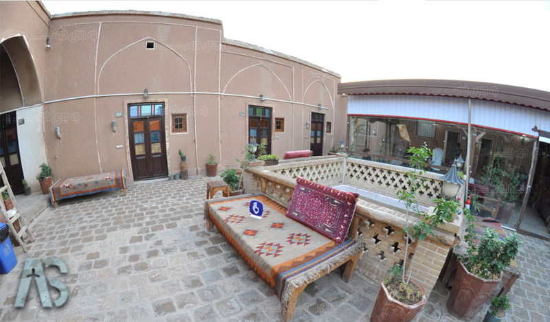 هتل خانه سنتی کمال الملک