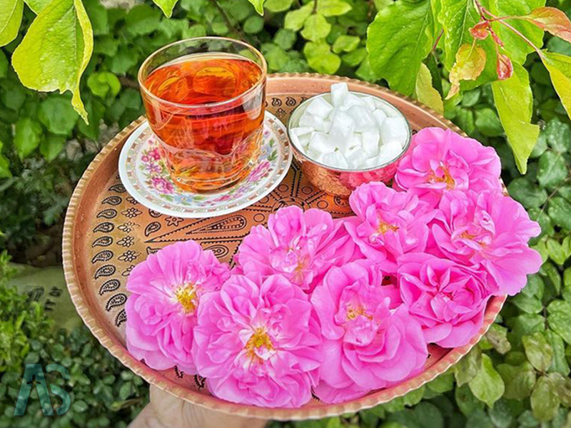 کاشان چه سوغاتی علاوه بر گلاب دارد؟