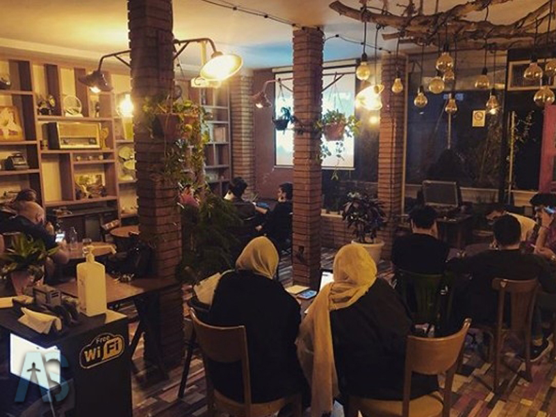 کافه کتاب فراموشی