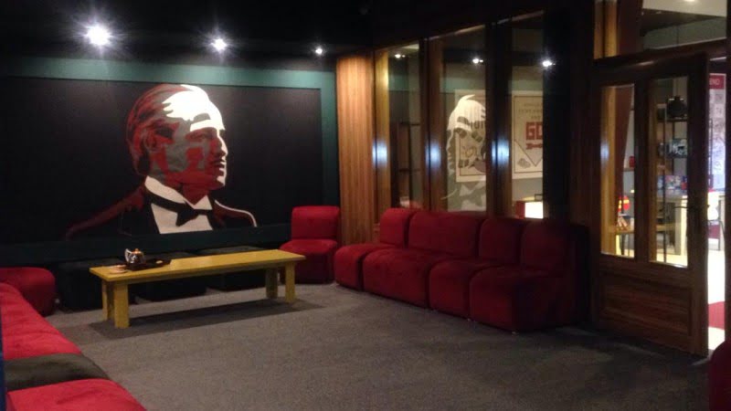 کافه بازی فکرینو