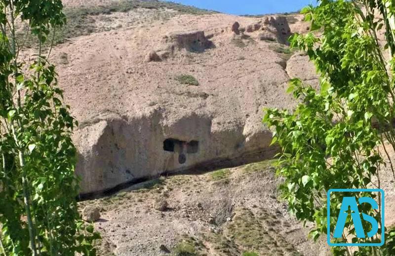 صخره های تاریخی کلر