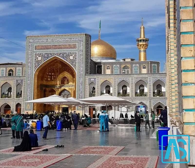 راهنمای حرم امام رضا